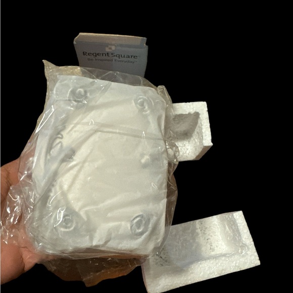 Regent Square Jewelry Trinket Box Rose Buds Velvet Lined Silver Plated Vintage - Picture 3 of 9